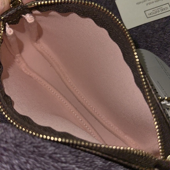 LOUIS VUITTON LV Mini Pochette Xmas 2020 Ferris  Wheel. Rare, brand new with box - Picture 2 of 3